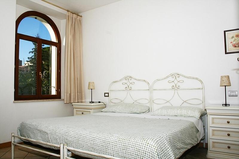 Residence Bizzoni Terni Buitenkant foto