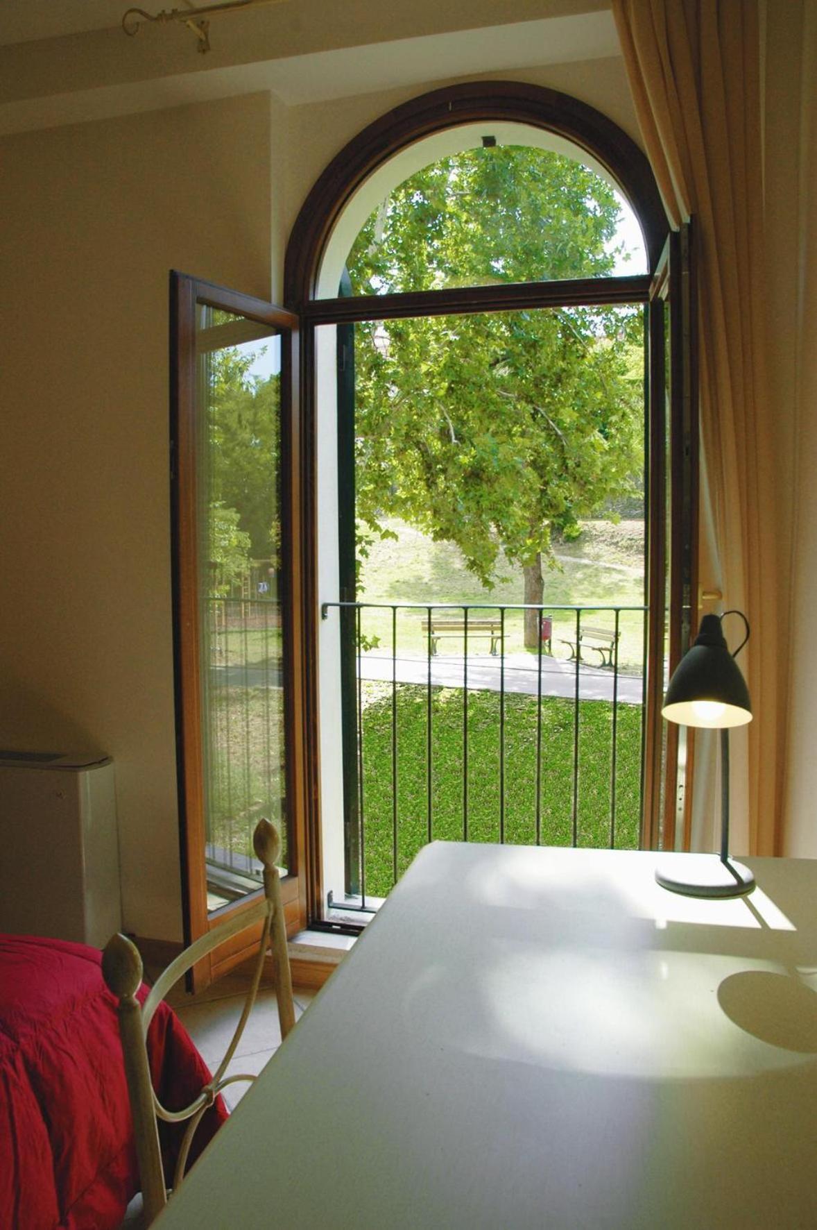 Residence Bizzoni Terni Buitenkant foto