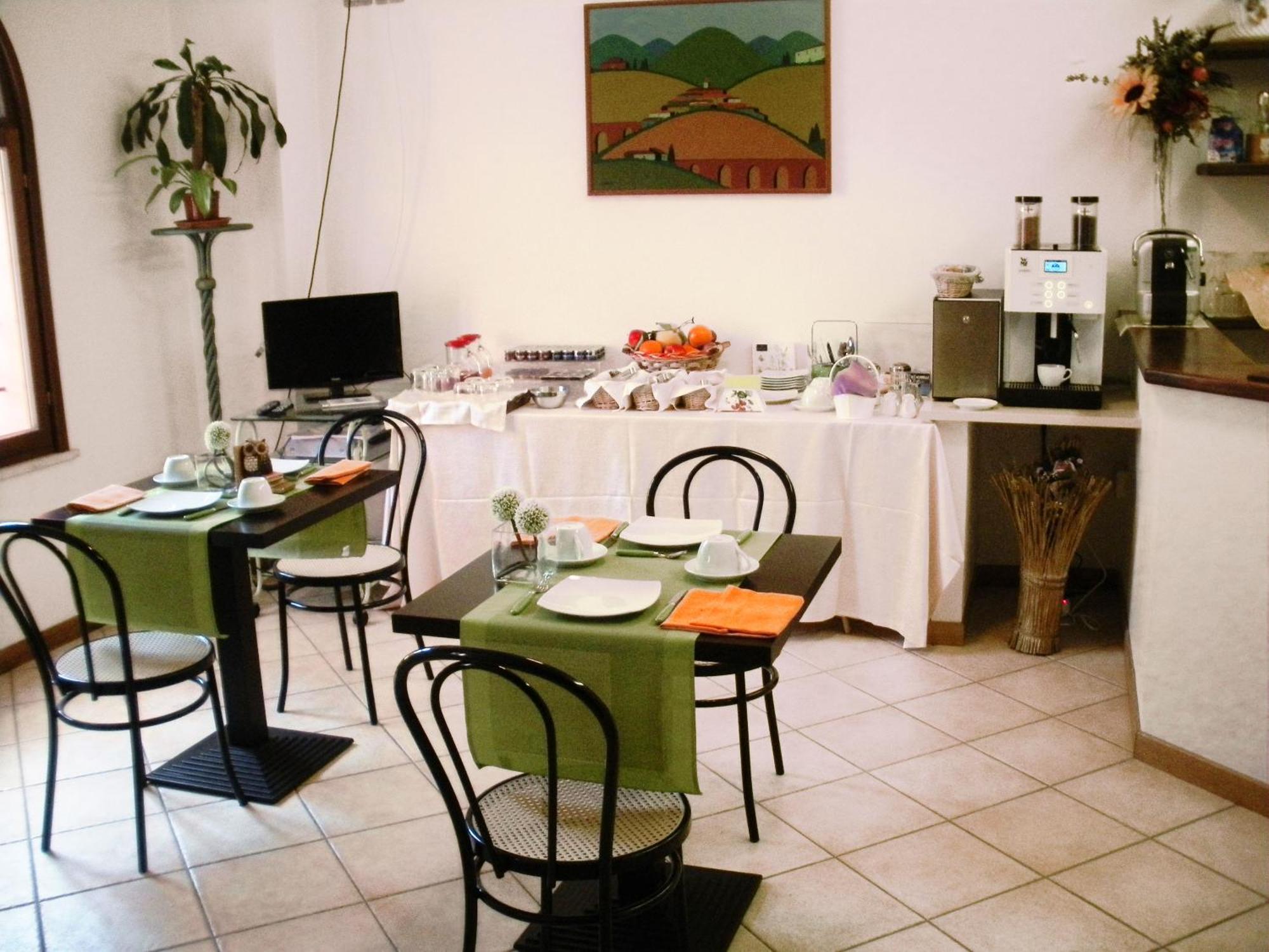 Residence Bizzoni Terni Buitenkant foto